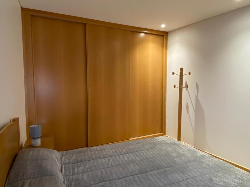 Vivenda Caixilao Casa Com 3 Quartos เวียนา โด กัสเตโล ภายนอก รูปภาพ